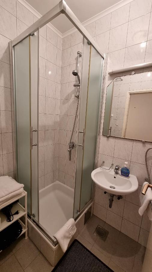 Vukosav Family Apartments And Rooms Dubrovnik Exterior photo