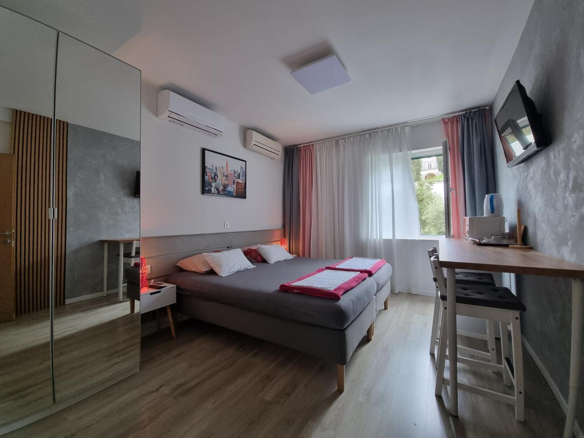 Vukosav Family Apartments And Rooms Dubrovnik Exterior photo