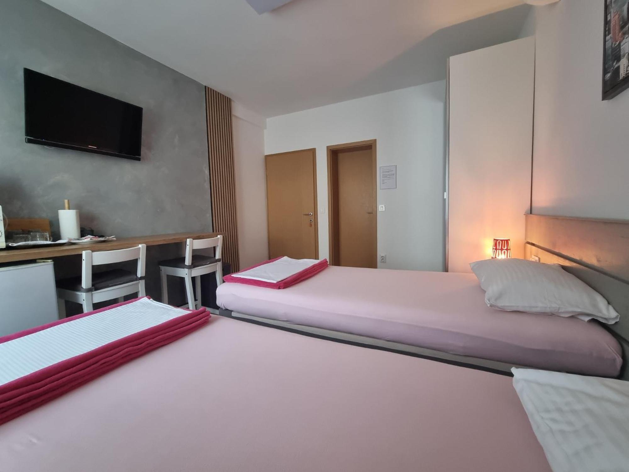 Vukosav Family Apartments And Rooms Dubrovnik Exterior photo