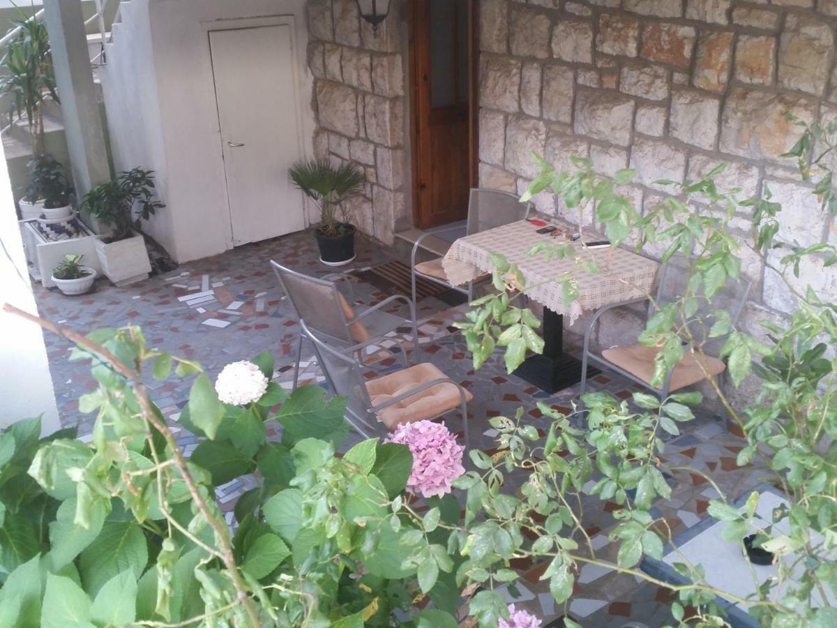 Vukosav Family Apartments And Rooms Dubrovnik Exterior photo