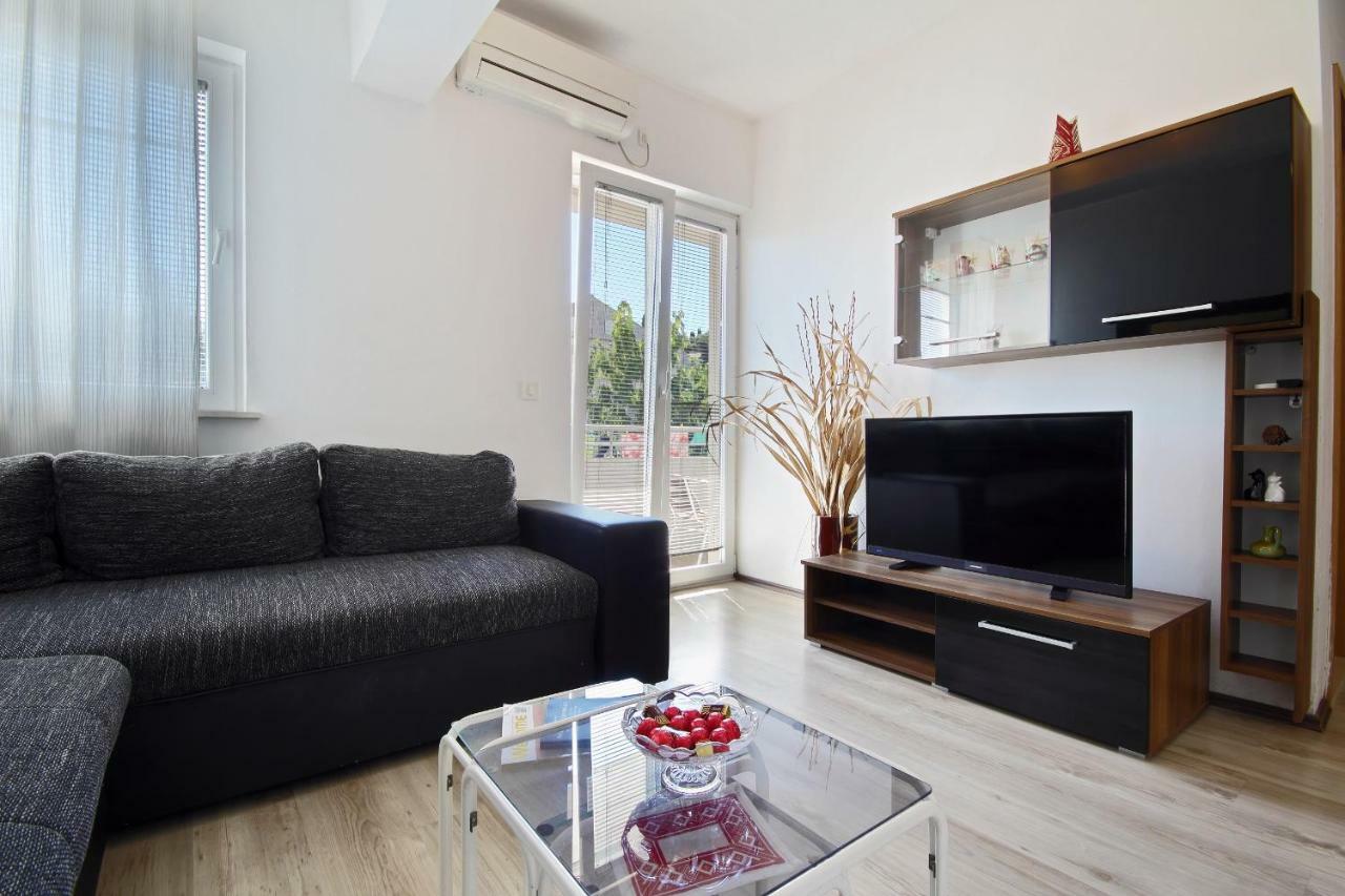 Vukosav Family Apartments And Rooms Dubrovnik Exterior photo