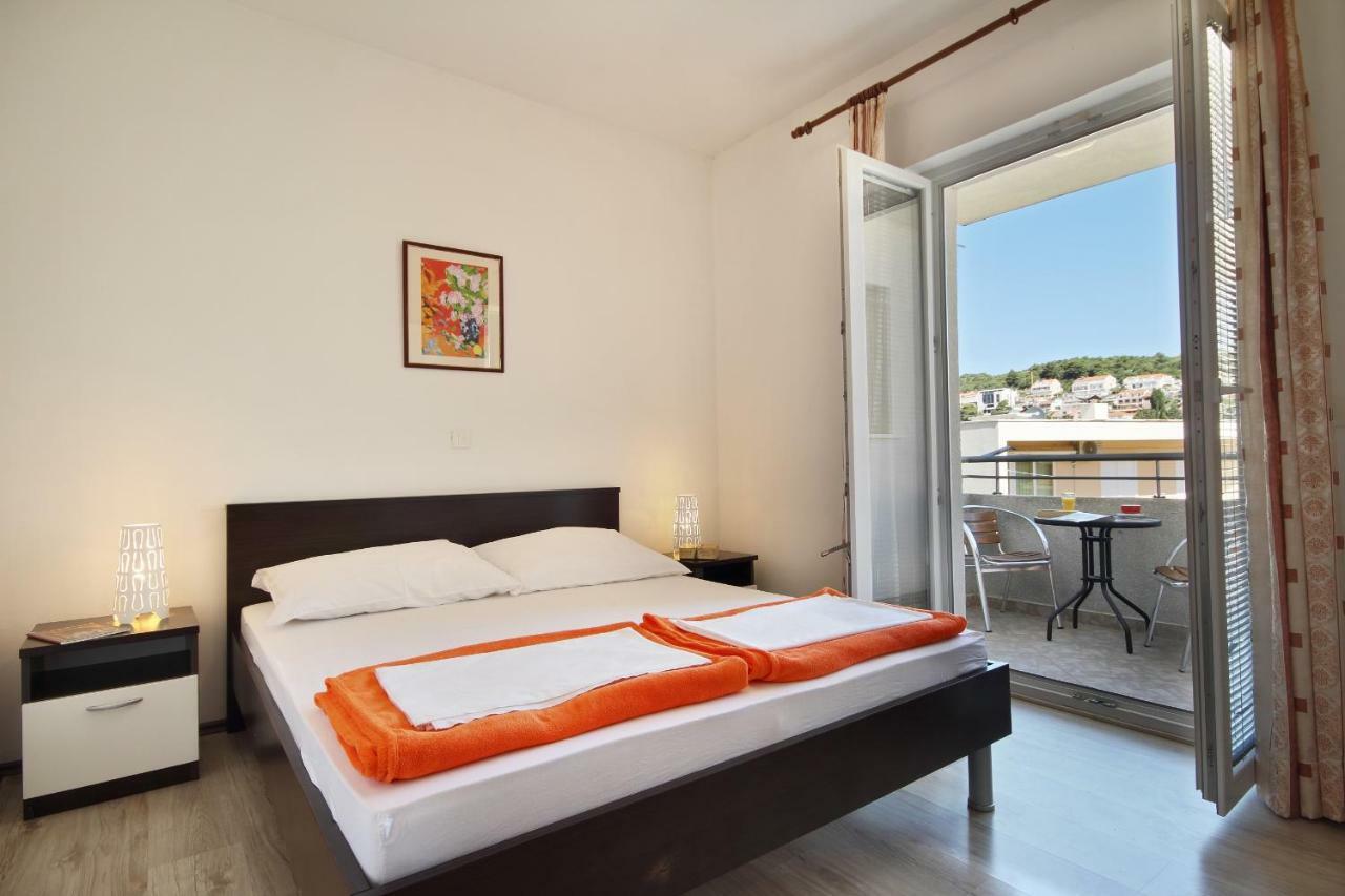 Vukosav Family Apartments And Rooms Dubrovnik Exterior photo