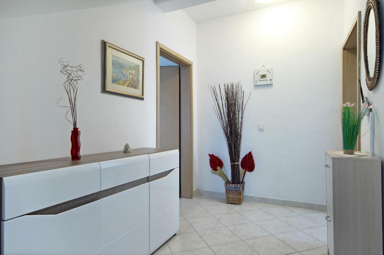 Vukosav Family Apartments And Rooms Dubrovnik Exterior photo